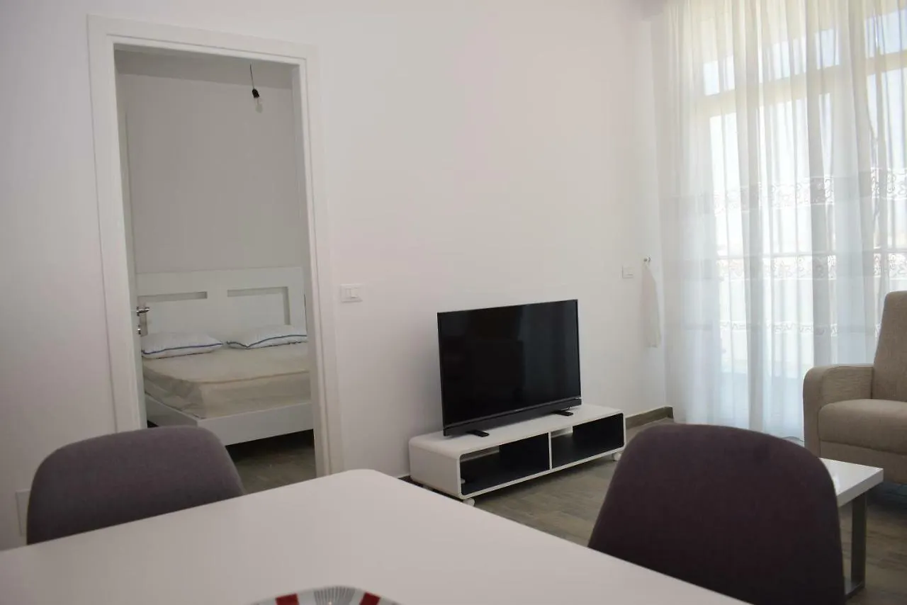 Kika 2 Apartments 地拉那 0*,